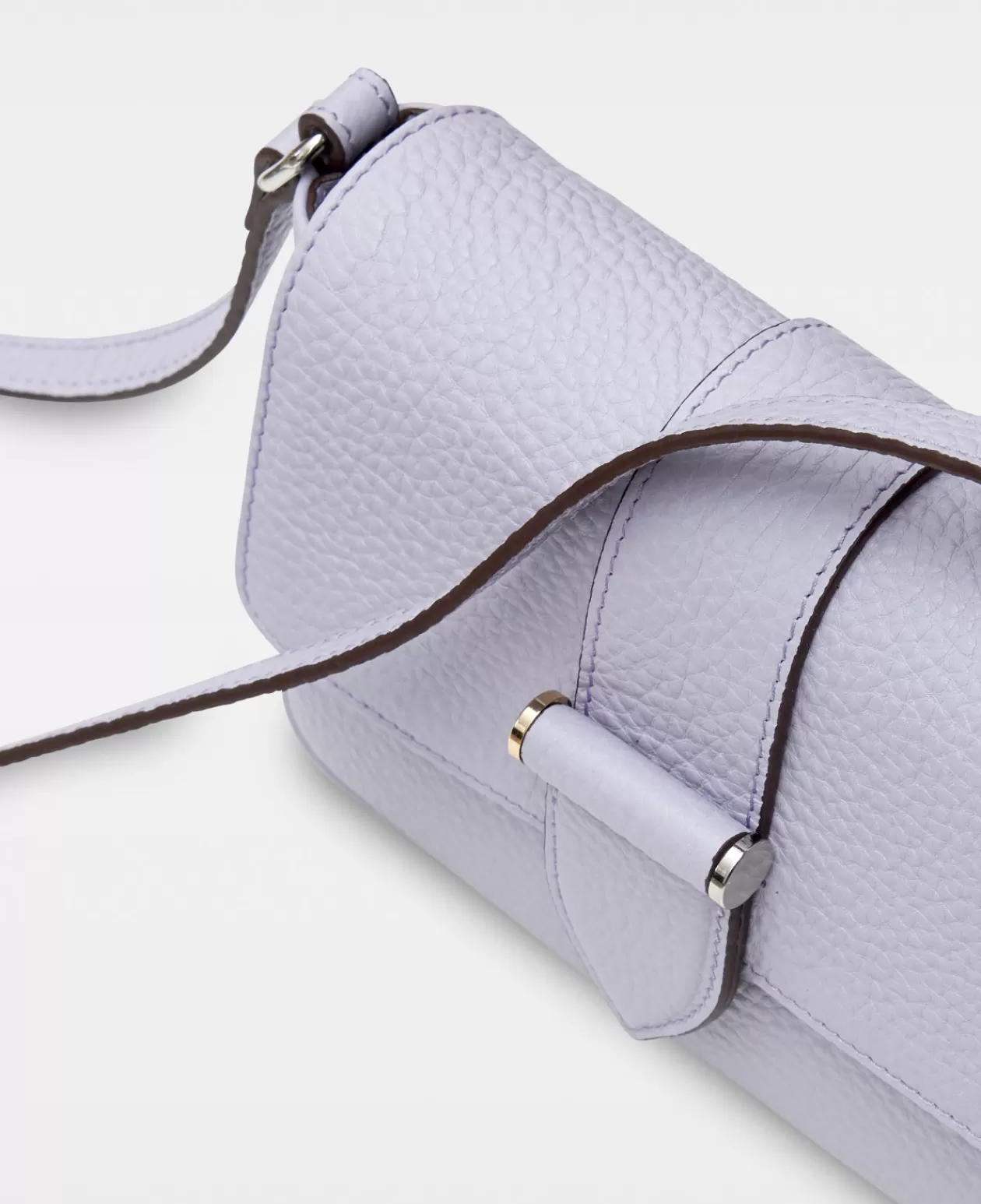 Decadent Copenhagen Crossbody<April Light Lavender