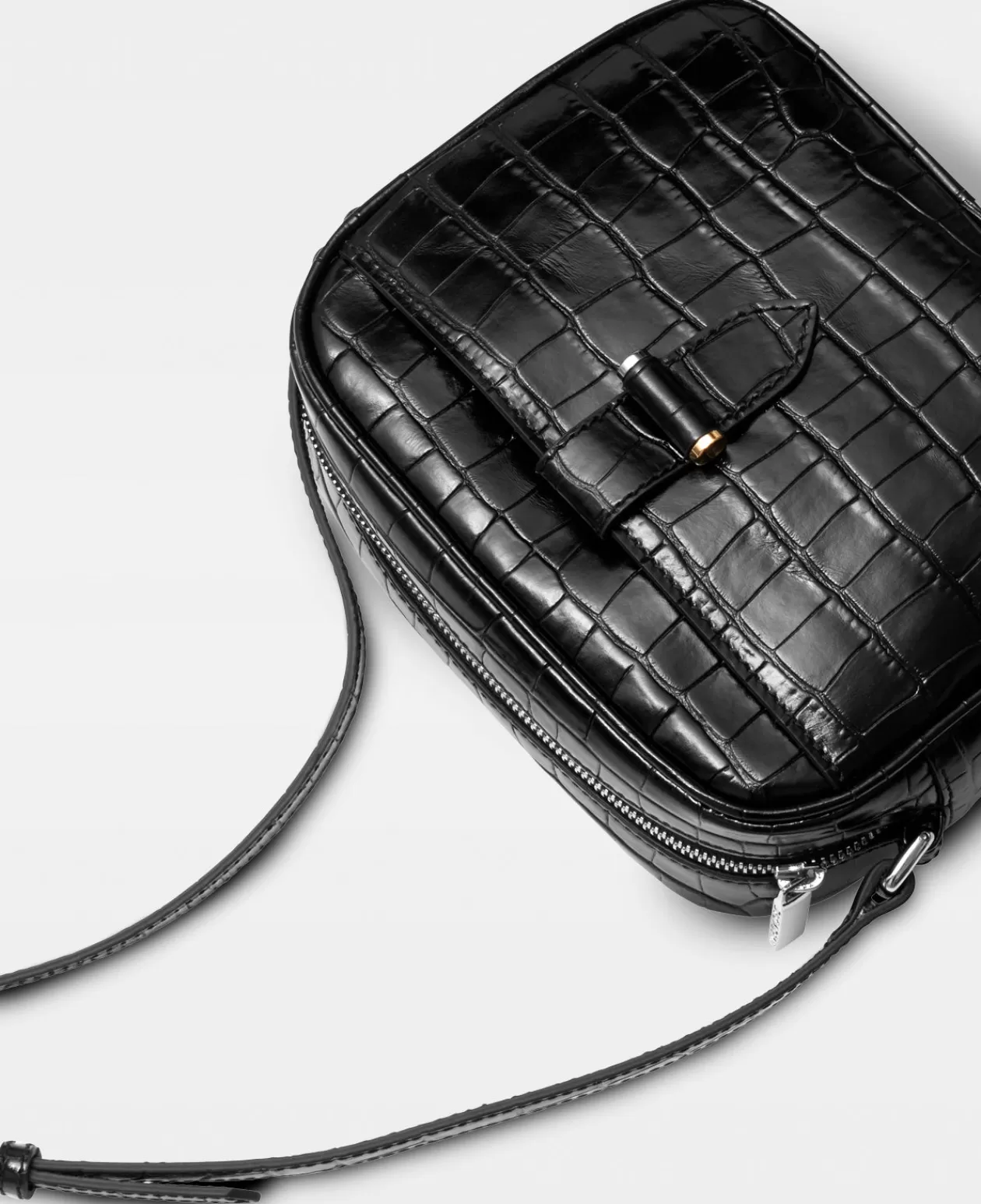 Decadent Copenhagen Crossbody<Carly Croco Black